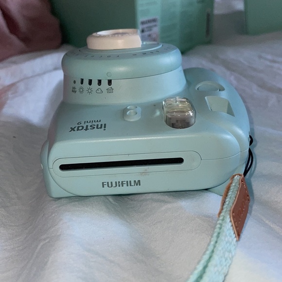 camera - Picture 3 of 3